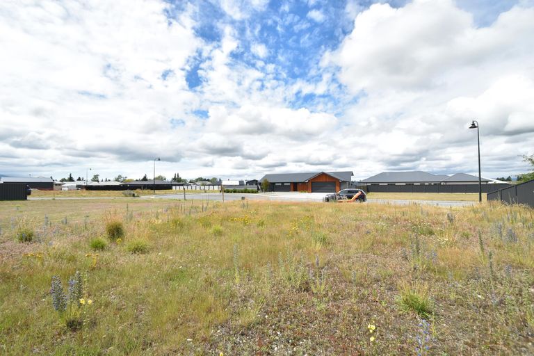 Photo of property in 12 Canal Place, Twizel, 7901