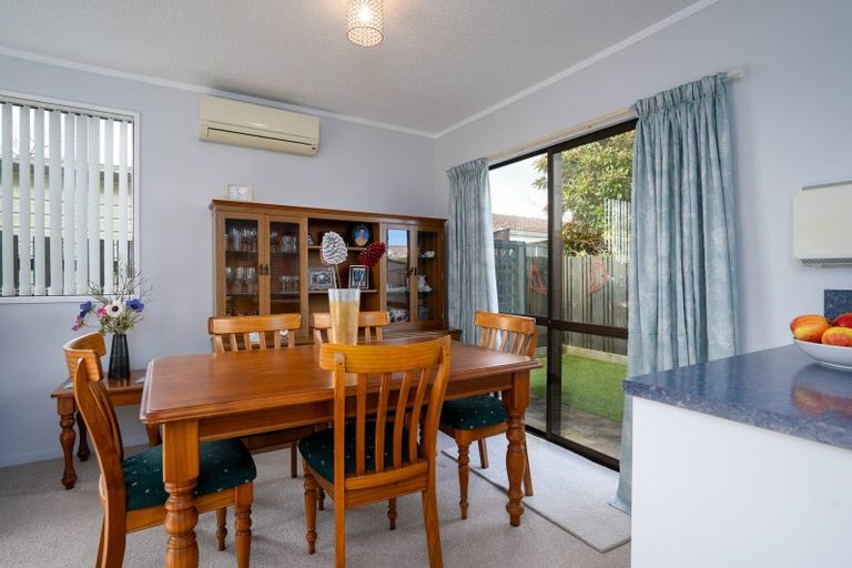 Photo of property in 60a Moore Street, Leamington, Cambridge, 3432