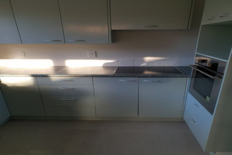 Photo of property in 32 Berkshire Drive, Avonhead, Christchurch, 8042