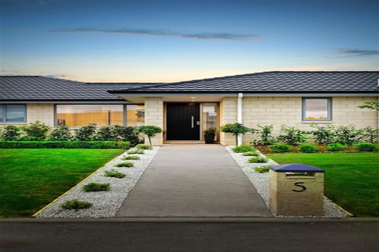 Photo of property in 5 Skye Lane, Prebbleton, 7604