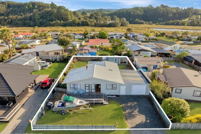 Photo of property in 104 Mayfair Avenue, Whangamata, 3620