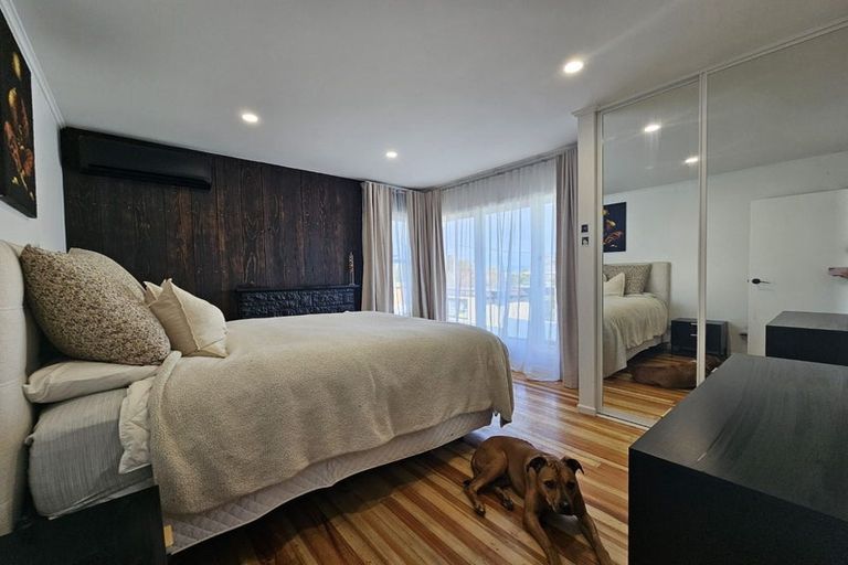 Photo of property in 51a Vodanovich Road, Te Atatu South, Auckland, 0610