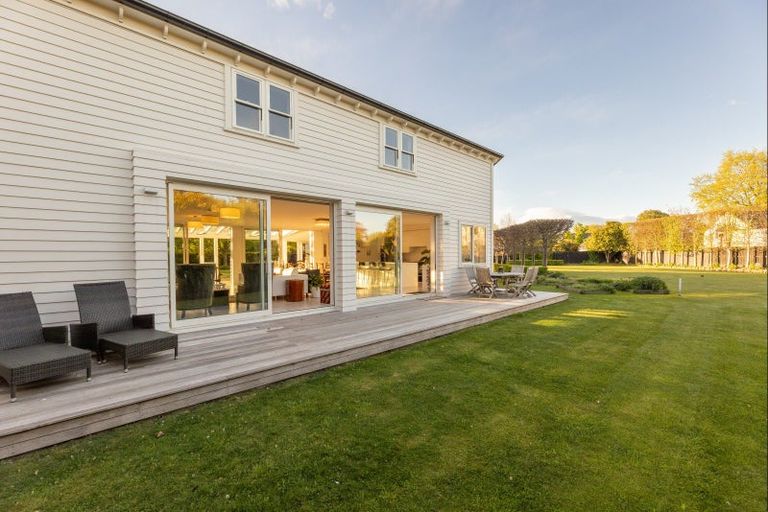 Photo of property in 11 Pentlow Place, Fendalton, Christchurch, 8052