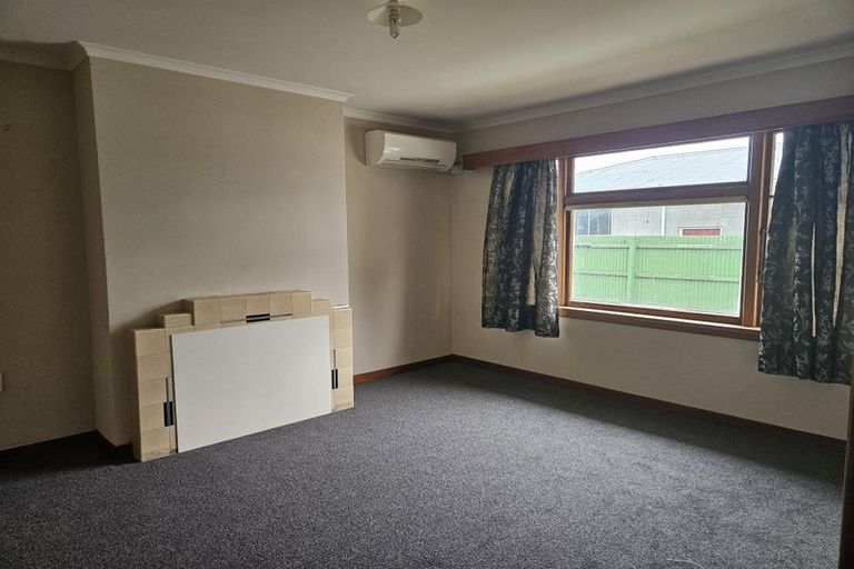 Photo of property in 113 Yaldhurst Road, Sockburn, Christchurch, 8042