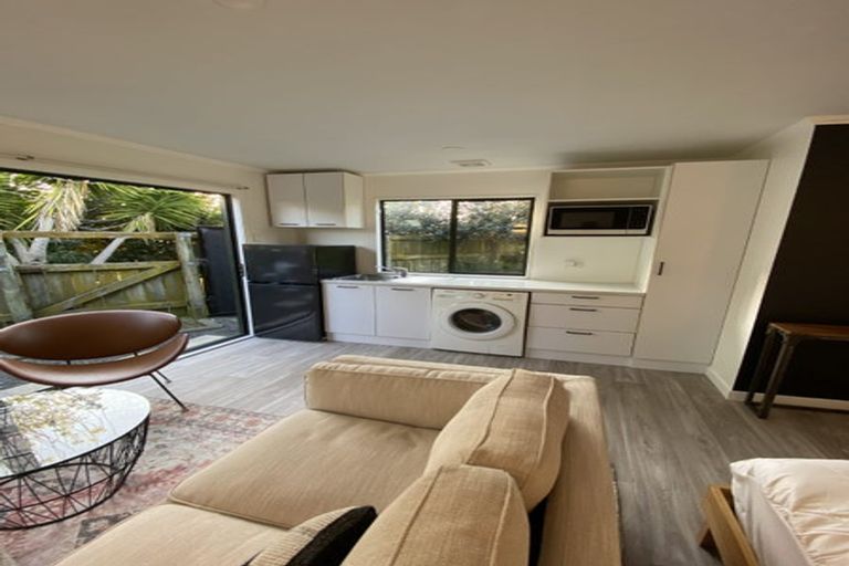 Photo of property in 23 Petane Road, Bay View, Napier, 4104