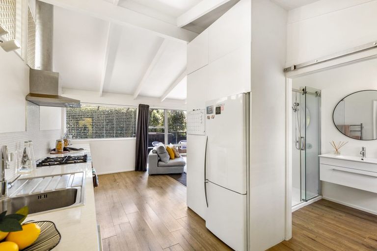 Photo of property in 1/2 Finlow Drive, Te Atatu South, Auckland, 0610