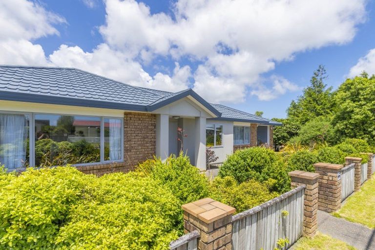 Photo of property in 114a Arawhata Road, Paraparaumu, 5032
