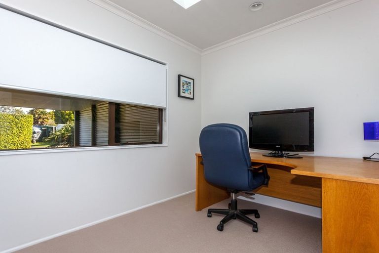 Photo of property in 59 Hahei Beach Road, Hahei, Whitianga, 3591