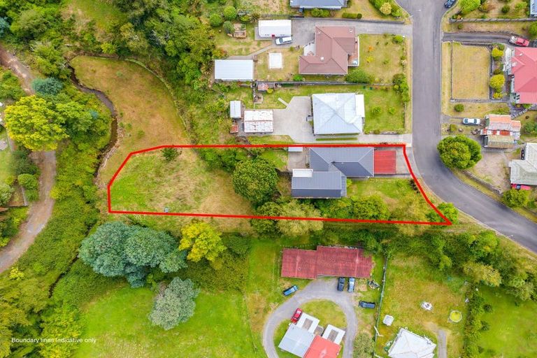 Photo of property in 8 Hillsview Crescent, Taumarunui, 3920