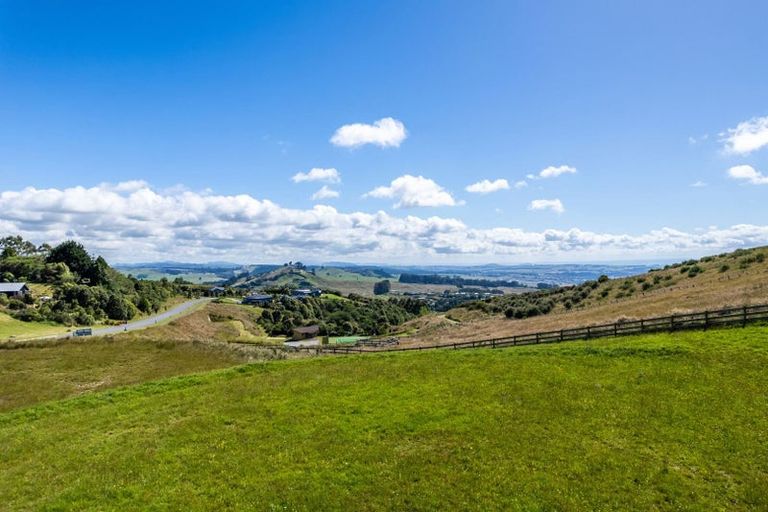 Photo of property in 3 Glendas Way, Acacia Bay, Taupo, 3385