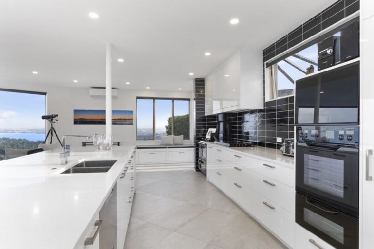 Photo of property in 995 Hibiscus Coast Highway, Waiwera, Orewa, 0994