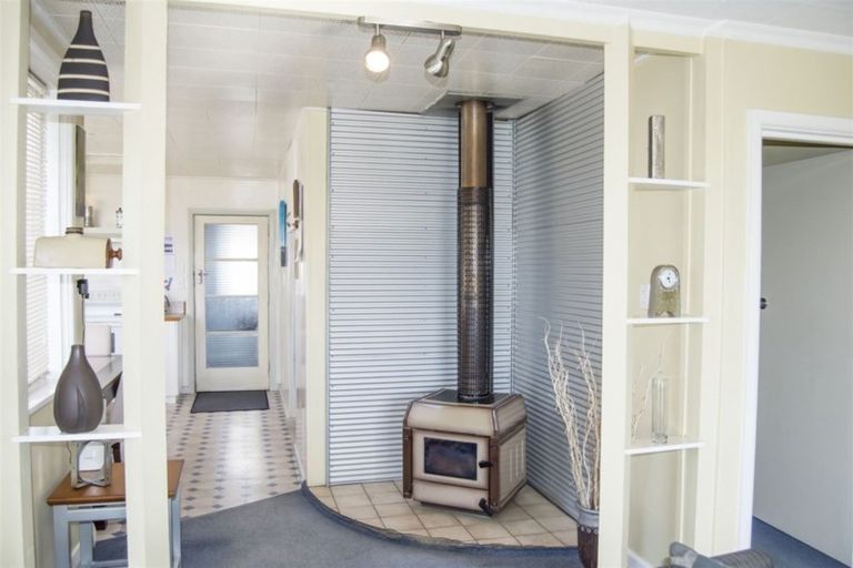 Photo of property in 17 Main Road, Harihari, 7884