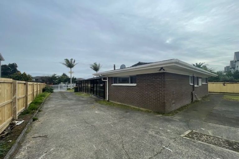 Photo of property in 2 Carolyn Street, Manukau, Auckland, 2025