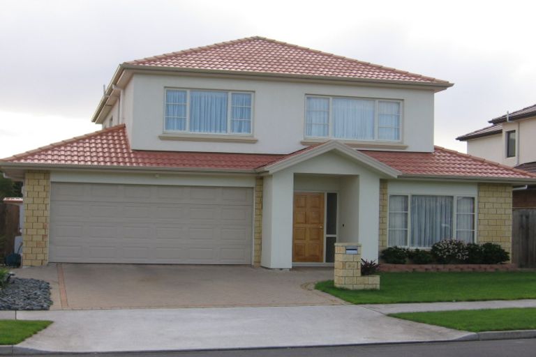 Photo of property in 32 Cyril French Drive, Flat Bush, Auckland, 2016