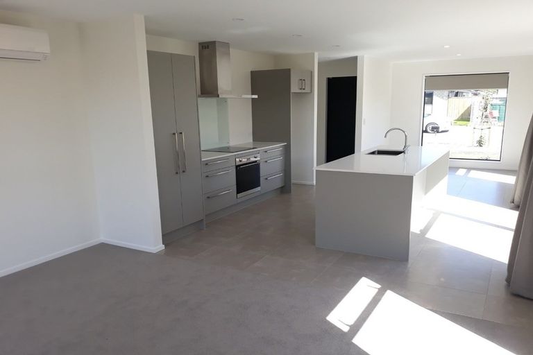 Photo of property in 10 Perendale Street, Belfast, Christchurch, 8051