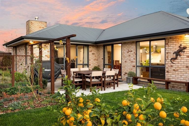 Photo of property in 20 Jasmine Place, Cambridge, 3434