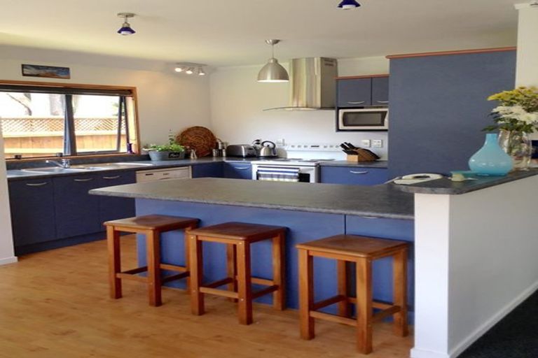 Photo of property in 2/274 Rangatira Road, Beach Haven, Auckland, 0626