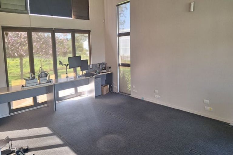 Photo of property in 8 Joyce Adams Place, Waimauku, 0883