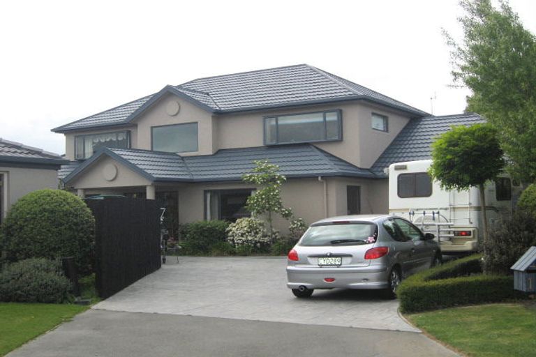 Photo of property in 15 Ballybrack Place, Casebrook, Christchurch, 8051