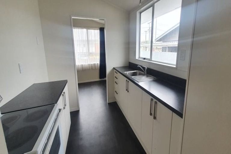 Photo of property in 35 Raupo Street, Castlecliff, Whanganui, 4501