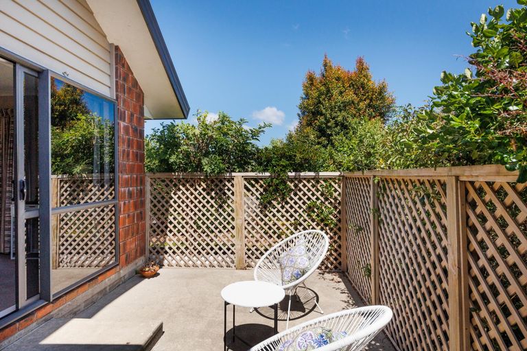 Photo of property in 4 Nevada Way, Kelvin Grove, Palmerston North, 4414