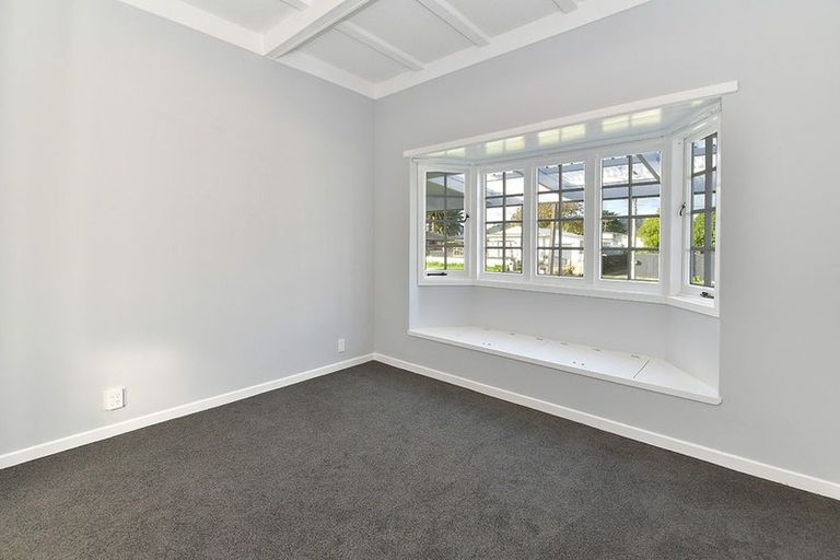 Photo of property in 1 Mary Keane Lane, Parakai, 0830