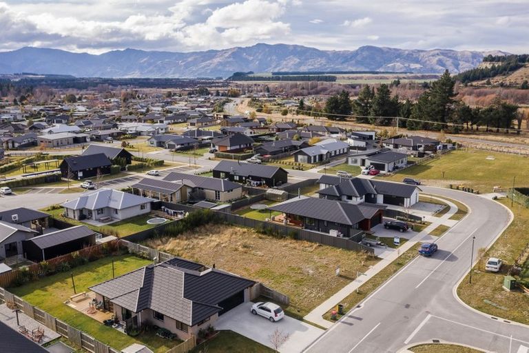 Photo of property in 6 Mallard Street, Albert Town, Wanaka, 9305