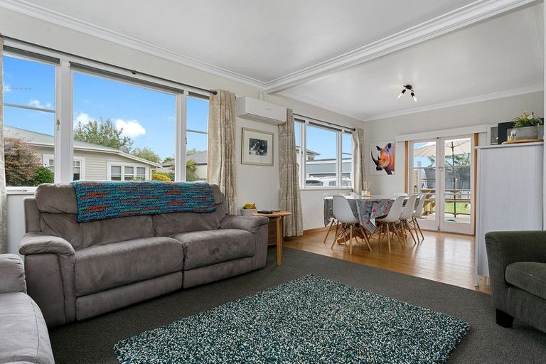 Photo of property in 38 Clare Street, Cambridge, 3434