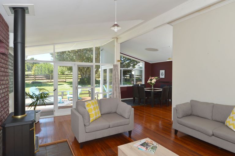 Photo of property in 240 Pipiwai Road, Ngararatunua, Whangarei, 0176