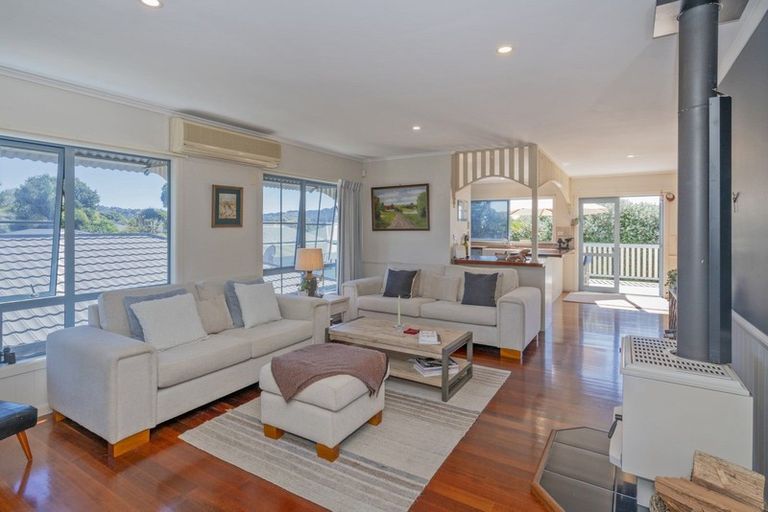 Photo of property in 5 Pipi Dune, Whitianga, 3510