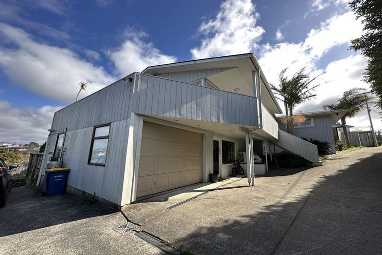 Photo of property in 158 Carlisle Road, Northcross, Auckland, 0632
