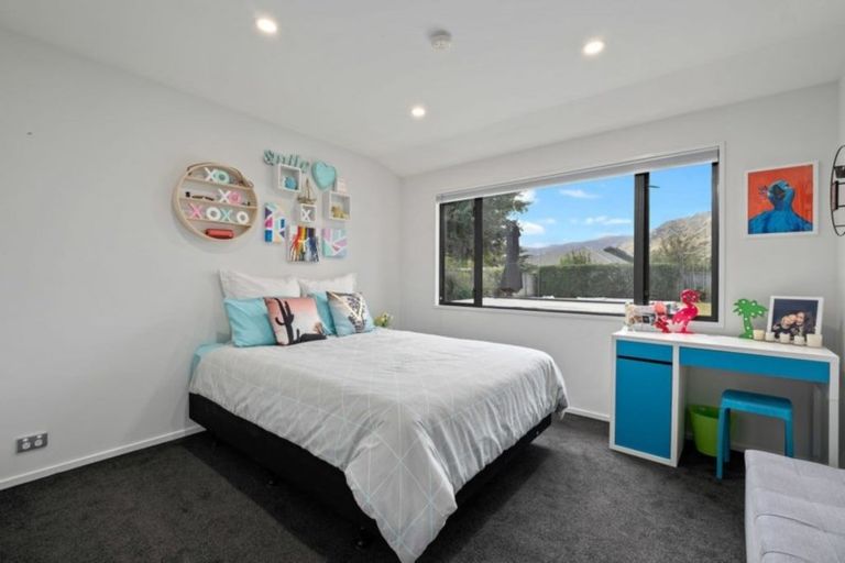 Photo of property in 58 Erskine Street, Lake Hayes, Queenstown, 9304