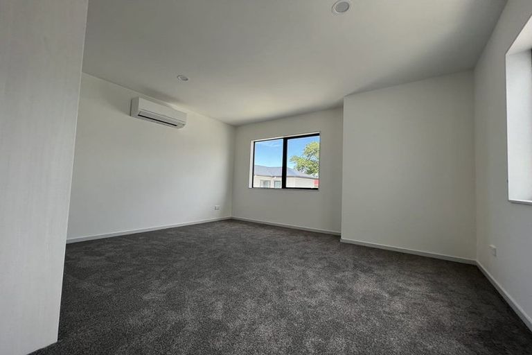 Photo of property in 12 Matukutureia Lane, Manurewa, Auckland, 2102