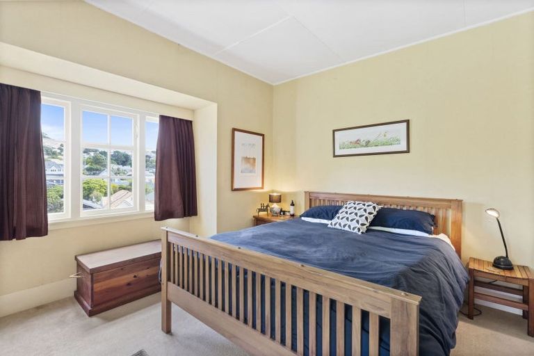 Photo of property in 27 Lower North Terrace, Kelburn, Wellington, 6012