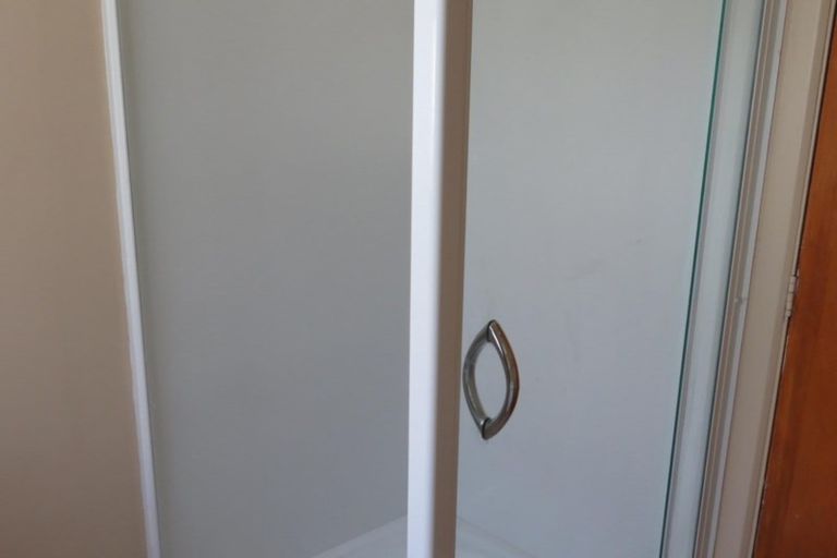 Photo of property in 4/98 Mathesons Road, Phillipstown, Christchurch, 8011