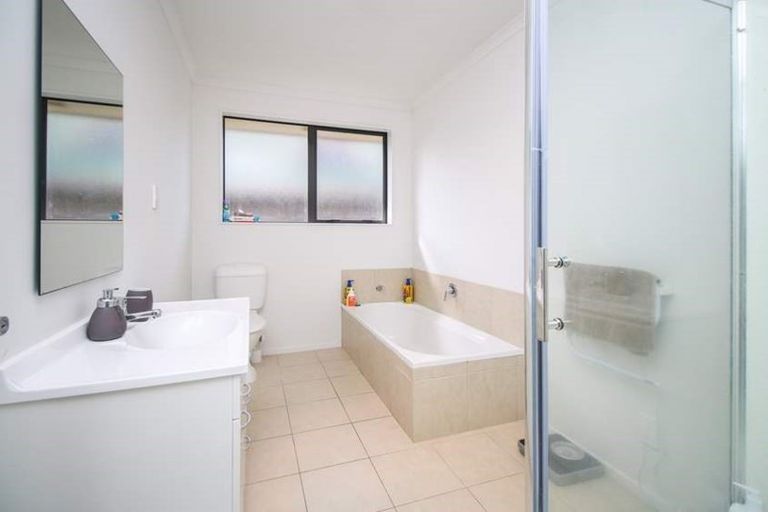 Photo of property in 16a Hunua Road, Papakura, 2110