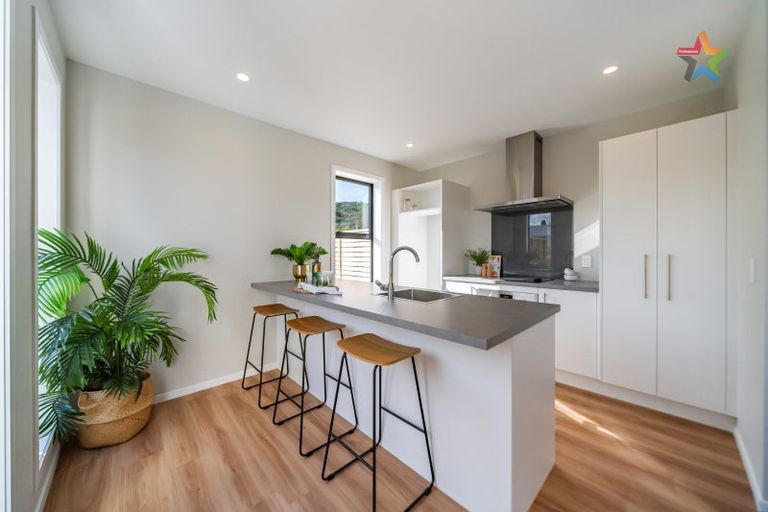 Photo of property in 380b Cambridge Terrace, Naenae, Lower Hutt, 5011
