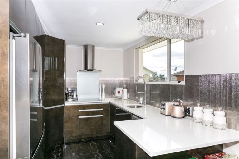 Photo of property in 11 Chayward Place, Mangere, Auckland, 2022