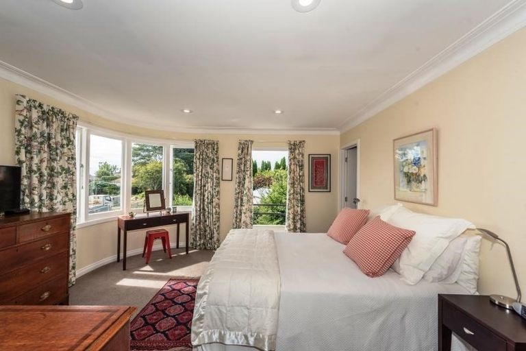 Photo of property in 27 Ingleton Terrace, Fairfield, Hamilton, 3214