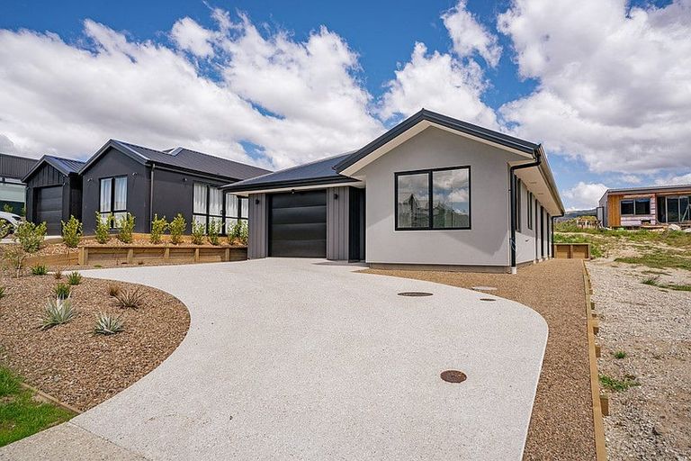 Photo of property in 201 Aubrey Road, Wanaka, 9305