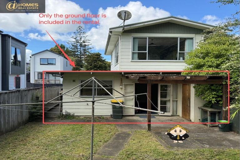 Photo of property in 48 Sherwood Avenue, Te Atatu South, Auckland, 0610