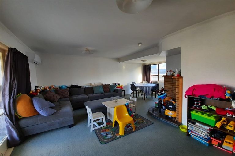 Photo of property in 18 Bradbury Road, Botany Downs, Auckland, 2010