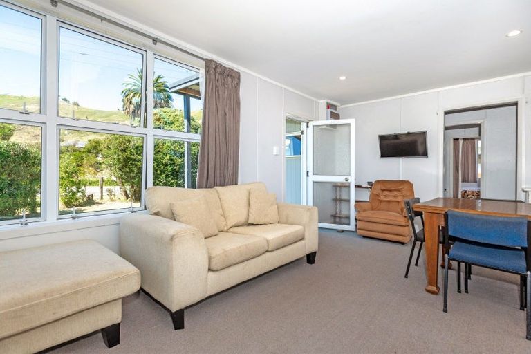 Photo of property in 118 Newcastle Street, Mahia, Nuhaka, 4198