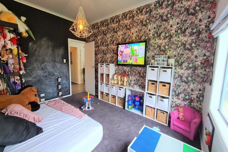 Photo of property in 181a Tasman Street, Opunake, 4616