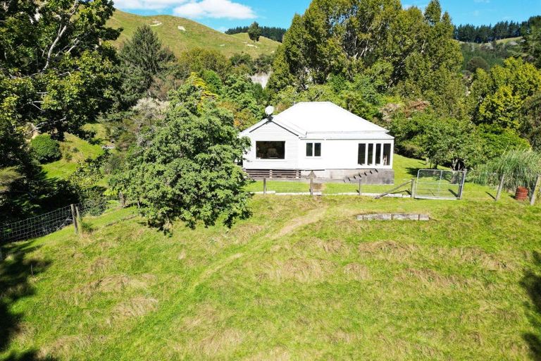 Photo of property in 199 Parihauhau Road, Parikino, Whanganui, 4575