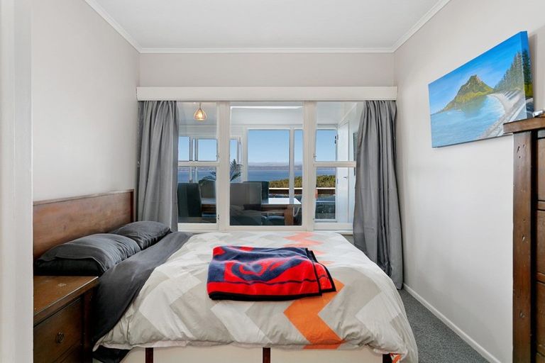 Photo of property in 43 Wakeman Road, Acacia Bay, Taupo, 3330