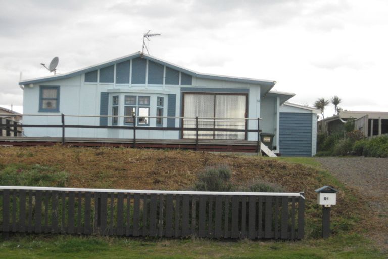 Photo of property in 84 Park Avenue, Waitarere Beach, Levin, 5510