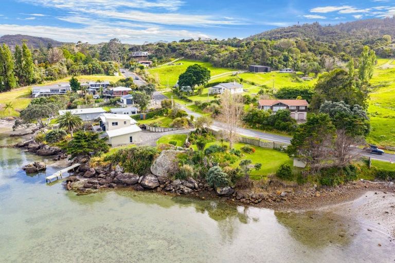 Photo of property in 1888 Whangarei Heads Road, Whangarei Heads, Whangarei, 0174