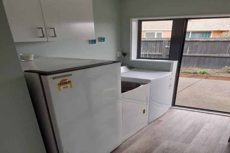 Photo of property in 6 Jerez Place, Hei Hei, Christchurch, 8042