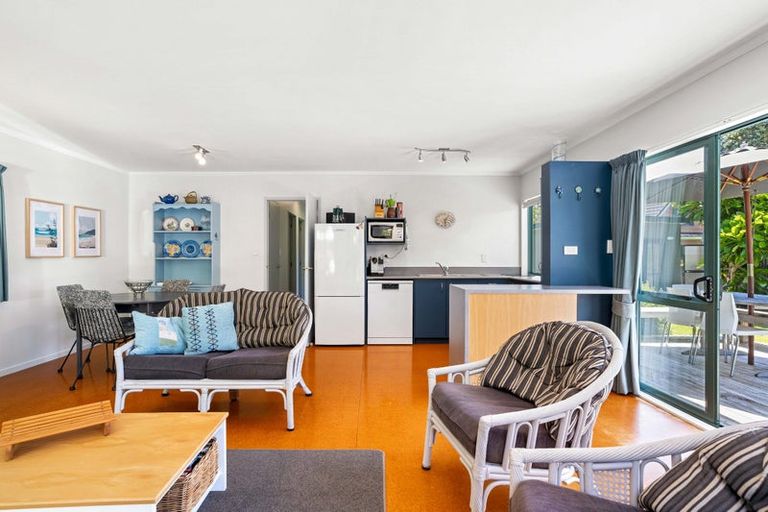 Photo of property in 15 Holland Close, Pauanui, Hikuai, 3579